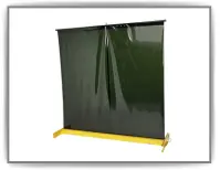 sb1000-portable-weld-screen-for-guarding-machines